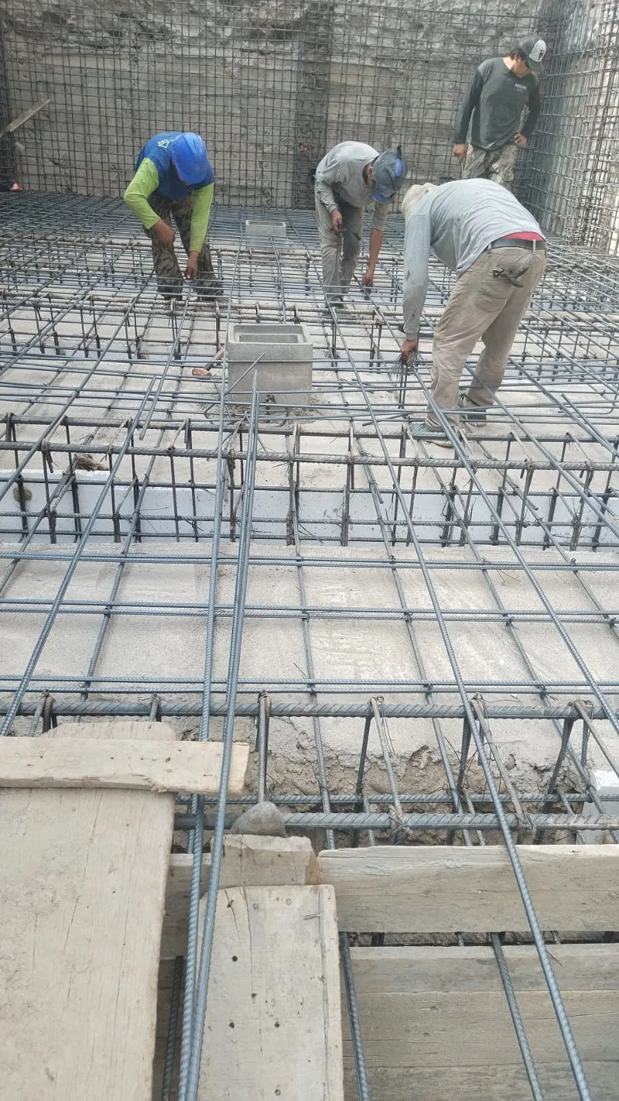 En obra · Vista 08. Proceso constructivo y trabajo de cuadrilla