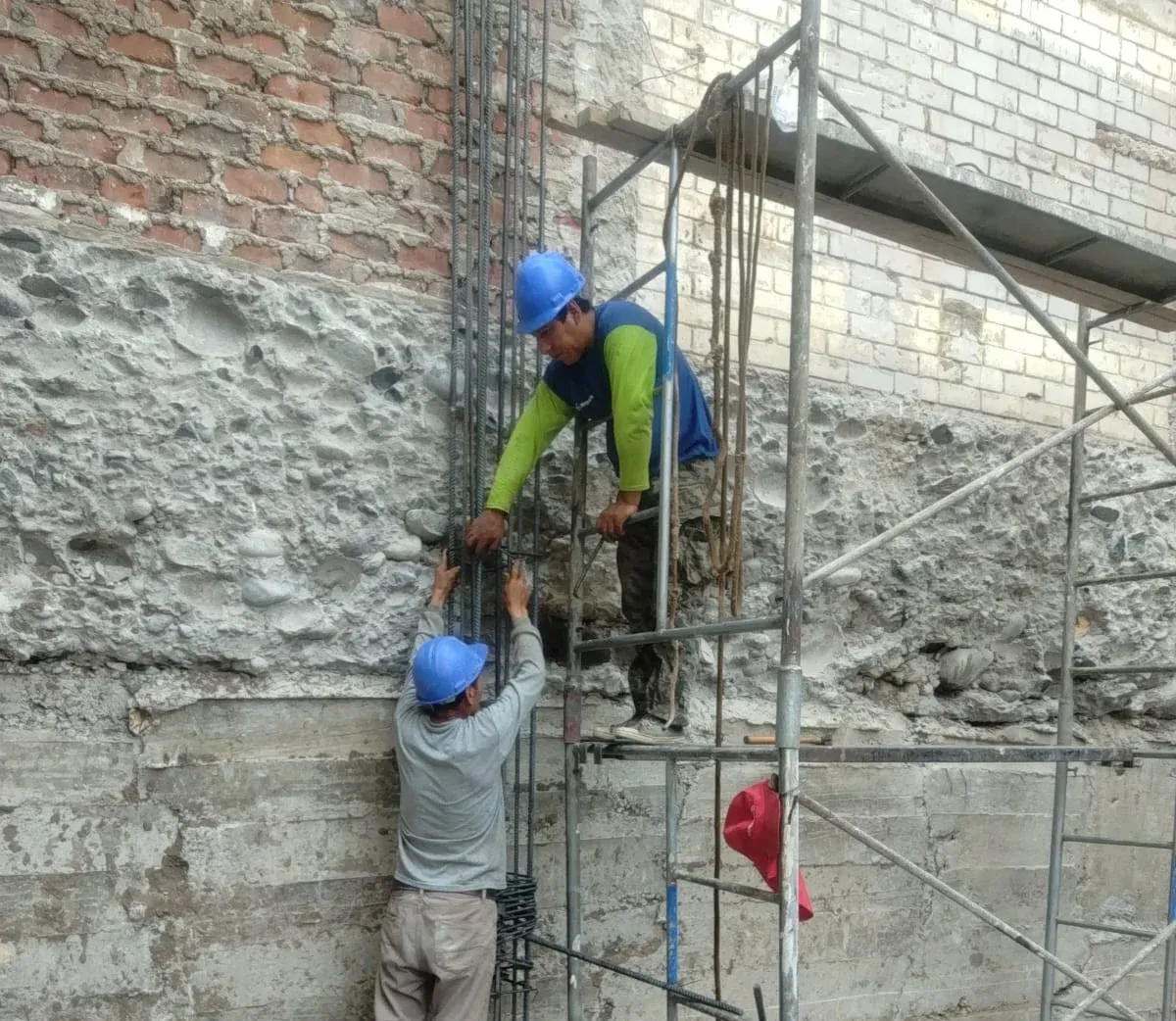 En obra · Vista 03. Proceso constructivo y trabajo de cuadrilla